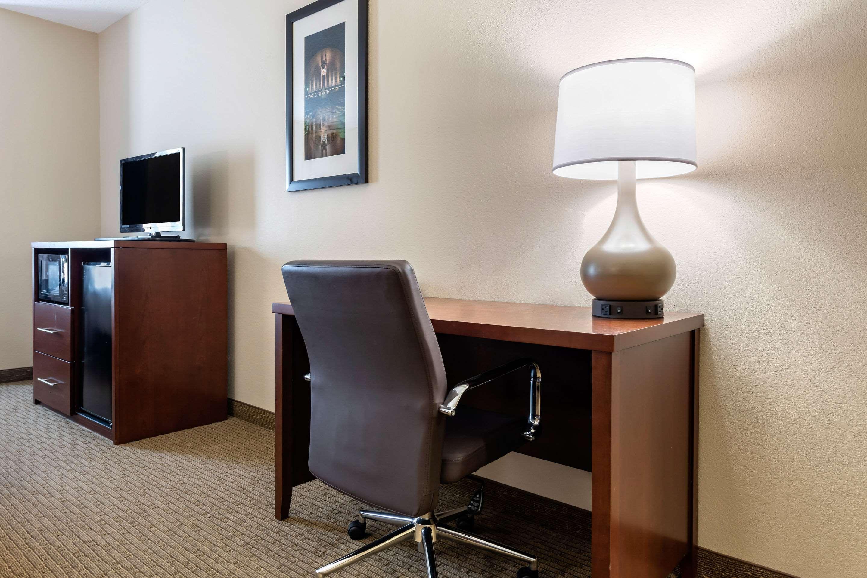 Comfort Cincinnati Airport 2* Hebron