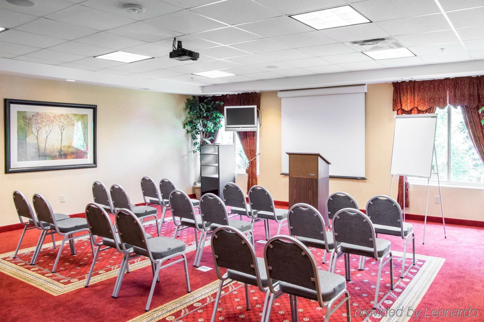 Hotel Comfort Cincinnati Airport 2*