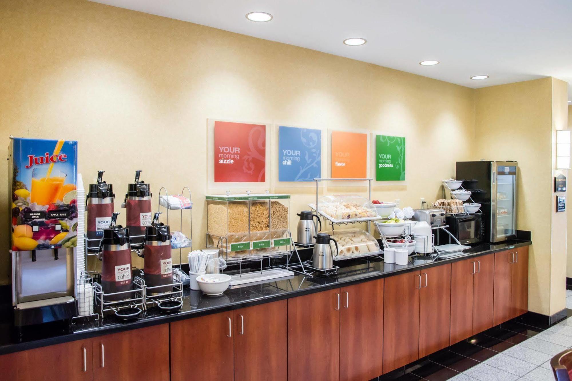 Hotel Comfort Cincinnati Airport 2*